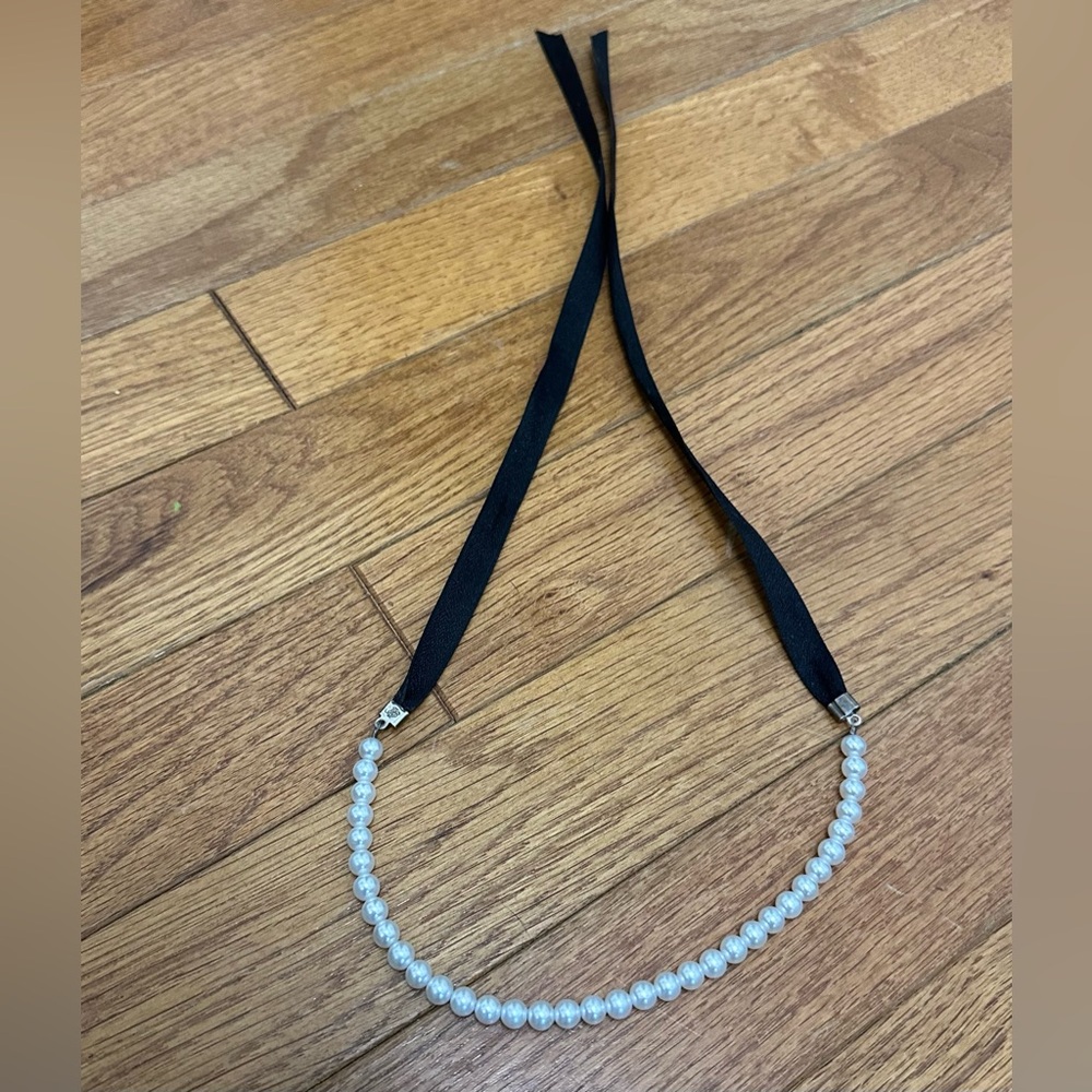 Elegant Faux Designer Pearl Necklace with Black Ribbon Ribbon - Picture 3 of 5